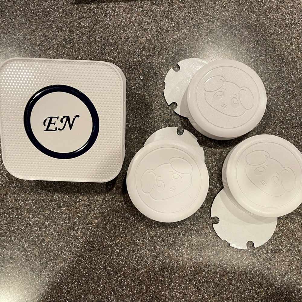 Dog puppy potty training doorbell with 3 ringers.